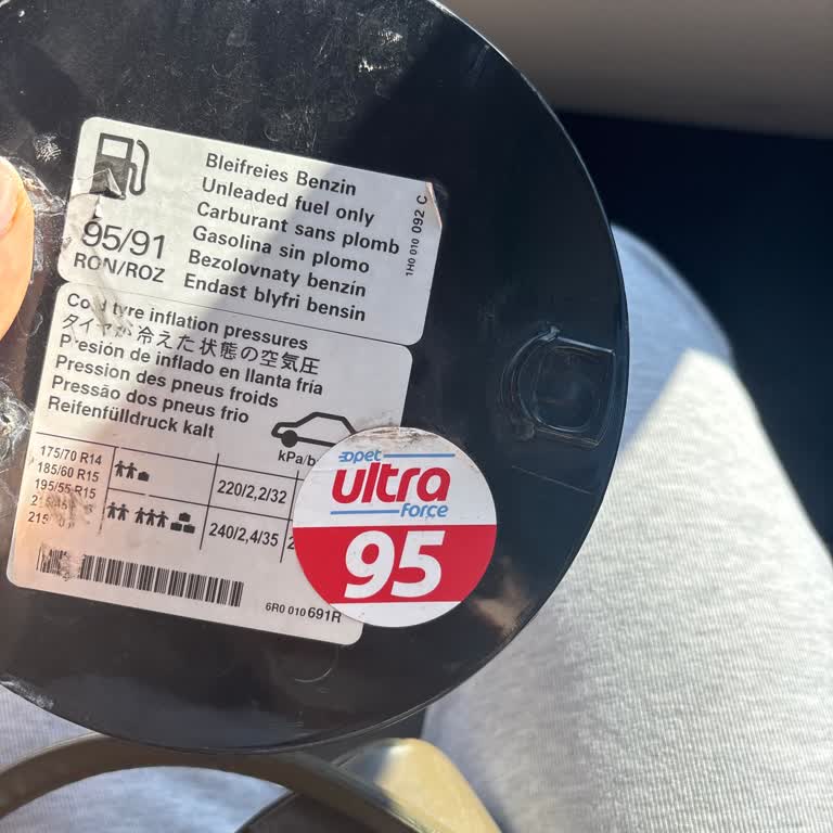 İstasyonda Benzin Kapağının Kırılması Sonucu Mağduriyet Yaşadım