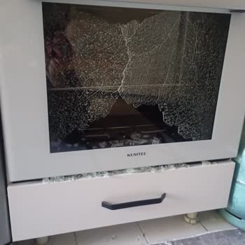 Kumtel Ankastre Fırının Camı Kendiliğinden Patladı Garanti Kapsamı Reddedildi