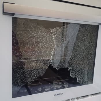 Kumtel Ankastre Fırının Camı Kendiliğinden Patladı Garanti Kapsamı Reddedildi