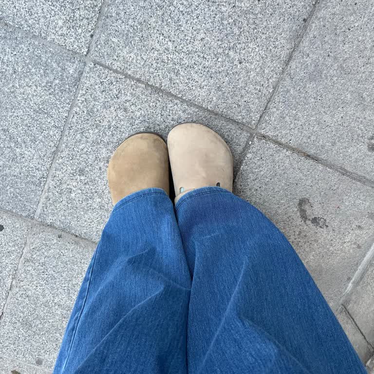 Az Kullanımda Birkenstock Terlikte Ciddi Renk Değişimi Sorunu