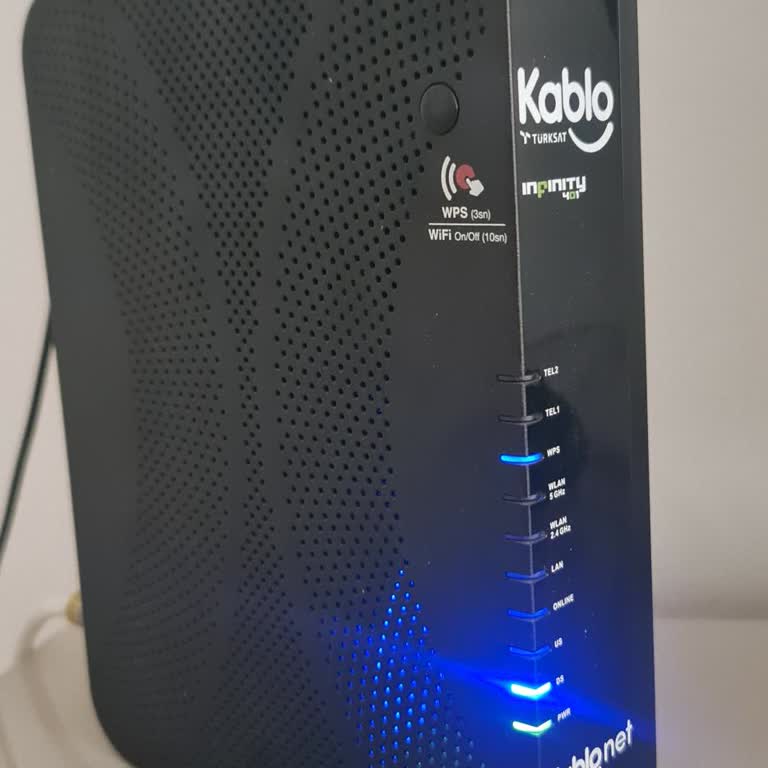 Bir Haftadır Süren İnternet Kesintisi Ve Müşteri Hizmetlerinde İletişim Sorunu