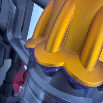 Garanti Kapsamındaki Dyson V12 Süpürgemde Performans Sorunları ve Yetersiz Servis Desteği