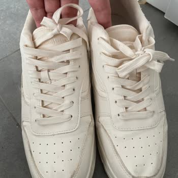 Kısa Sürede Yırtılan Ayakkabı Ve Yetersiz Müşteri Hizmetleri Politikası