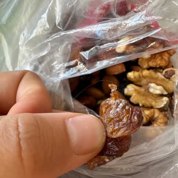 Üzümde Yabancı Madde Buldum, Hijyen Ve Geri Dönüş Eksikliği Güvenimi Sarstı