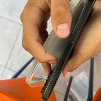 Yeni Alınan İphone’da Hızlı Kozmetik Deformasyon Ve İlgisiz Servis