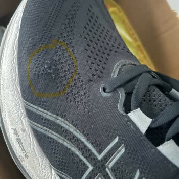 8 Ayda Deforme Olan Asics Ayakkabı İçin Değişim Veya İade Talebi