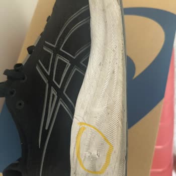 8 Ayda Deforme Olan Asics Ayakkabı İçin Değişim Veya İade Talebi