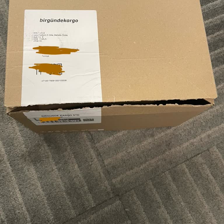 Kargo Kutusu Açılmış Ve Ambalajsız Teslim Edildi, Güven Sarsıldı