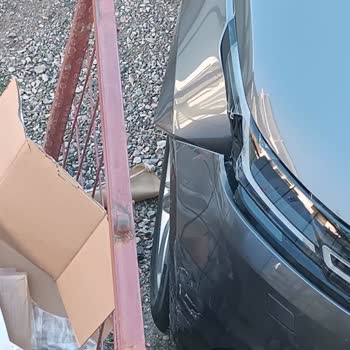 Migros Şubesinin İhmali Nedeniyle Aracım Zarar Gördü, Güvenlik Zafiyeti Yaşandı