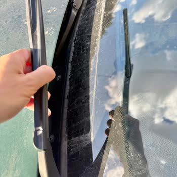 BMW F30 Ön Cam Fitili Kronik Sorunu İçin Ücretsiz Değişim Talebi