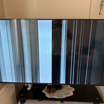 Axen Televizyonum İki Kez Arızalandı Ekran Tamamen Bozuldu Değişim İstiyorum