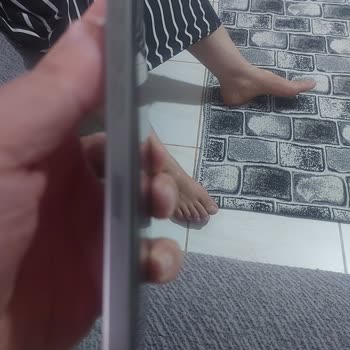 Apple 15 Pro Max'te Kırılan Arka Cam Ve Batarya Şişmesi Sonrası Güvenlik Sorunu