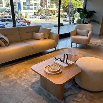 Koltuk Teslimatında Yanlış Renk Kırlent Gönderildi, Mağaza Çözüm Sunmuyor