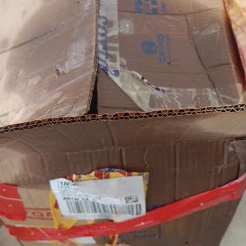 DHL Ecommerce Türkiye Taşıdıkları Yağ Eşyalarıma Zarar Verdi