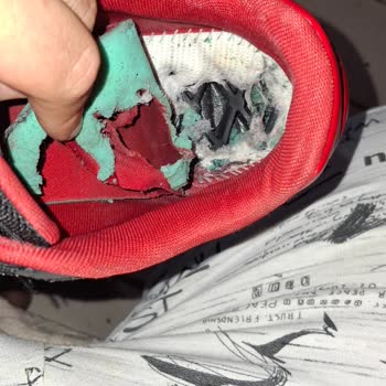 1,5 Ayda Parçalanan Puma Ayakkabı Ve İlgisiz Müşteri Hizmetleri