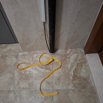 Superonline Ekiplerinin İnternet Çalışması Sonrası Bina Temizliği Yapılmıyor