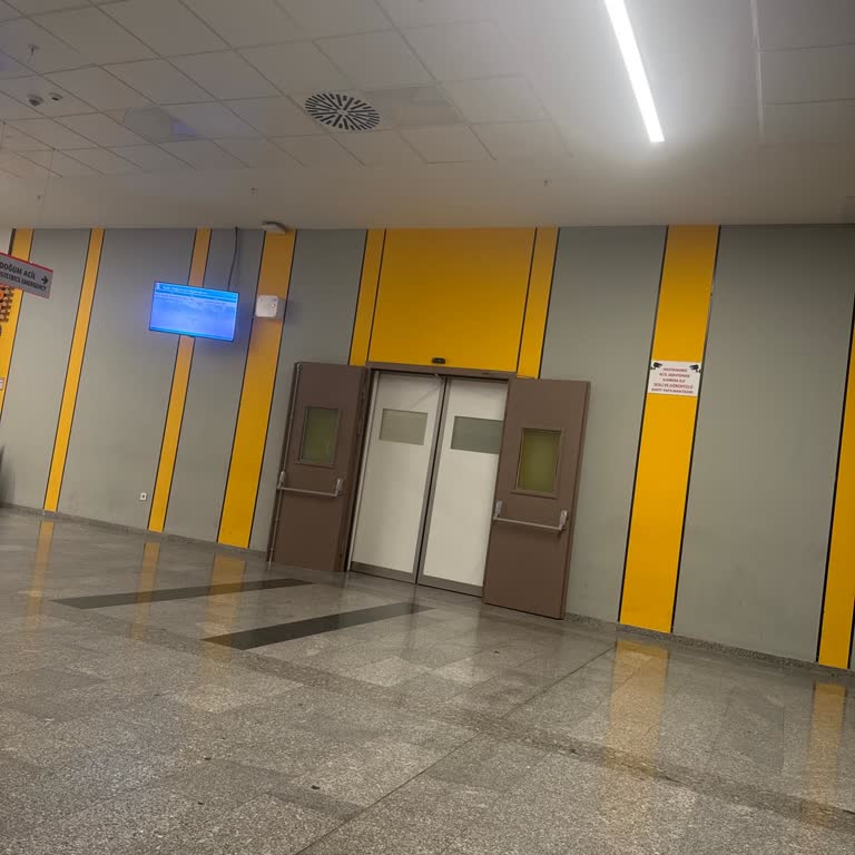 Kadın Doğum Acilinde Personelin Saygısız Ve Kaba Davranışları