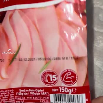 Lezita Piliç Salamın İçinde Sert Parça Çıktı