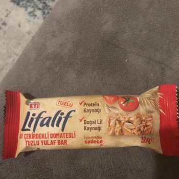 Eti Lifalif Bar İçinden Kartona Benzer Cisim Çıktı