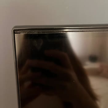 Vestel 4K Android TV'de Ölü Piksel Ve Ekran Kayması Sorununa Çözüm Bulunmuyor