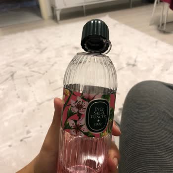 Yeni Alınan Kolonyanın Ambalajı Açılırken Parçalandı, Değişim Talebi