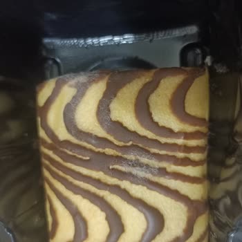 Son Kullanma Tarihi Geçmemiş Kek Küflü Çıktı: Sağlığım Tehlikede