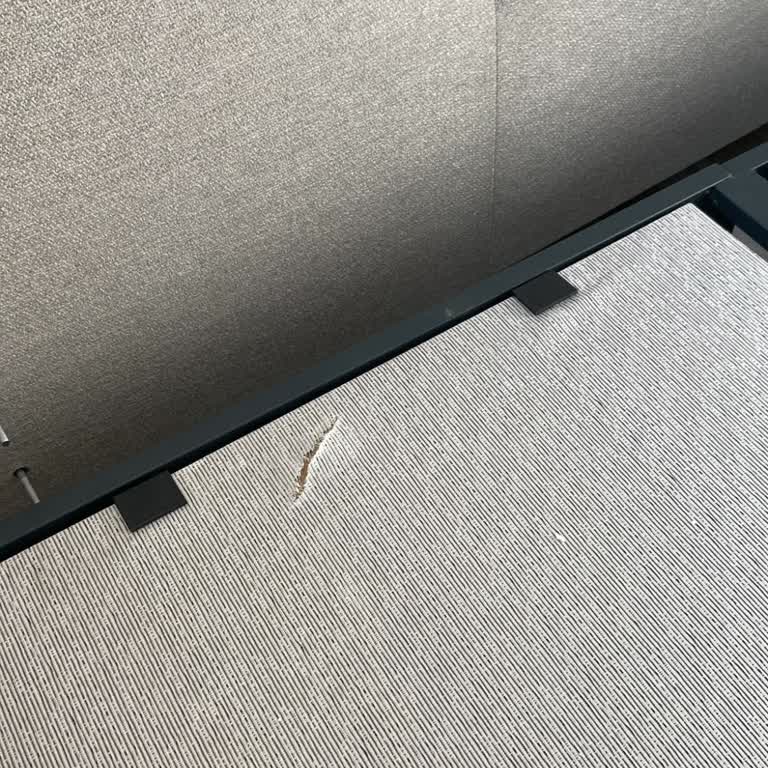 Teslimatta Kaba Davranış Ve Hasarlı Ürün Sonrası Çözüm Sunulmuyor