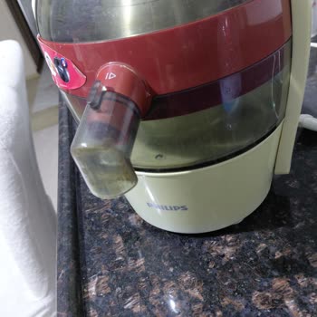 Uzun Süre Kullanımda Meyve Sıkacağında Silikon Koku Sorunu