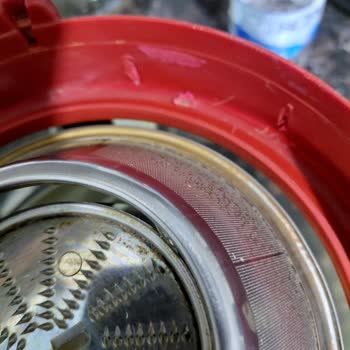 Uzun Süre Kullanımda Meyve Sıkacağında Silikon Koku Sorunu