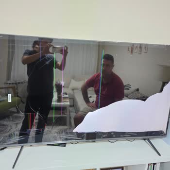 Kırık Gelen TV Ve İlgisiz Müşteri Hizmetleri Mağduriyeti