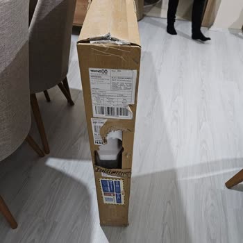 Kırık Gelen TV Ve İlgisiz Müşteri Hizmetleri Mağduriyeti