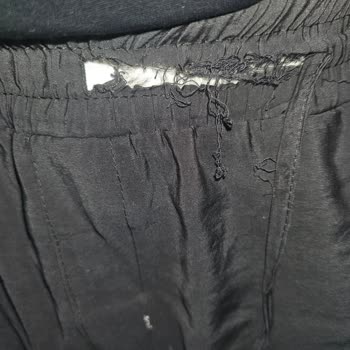 Bir Haftada Yırtılan Pantolon Ve İlgisiz Müşteri Hizmetleri Mağduriyeti