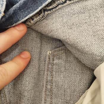 Aldığım Jean Pantolonlar Kısa Sürede Yırtıldı, Garanti Kapsamında Yardım Alamadım