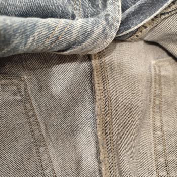 Aldığım Jean Pantolonlar Kısa Sürede Yırtıldı, Garanti Kapsamında Yardım Alamadım