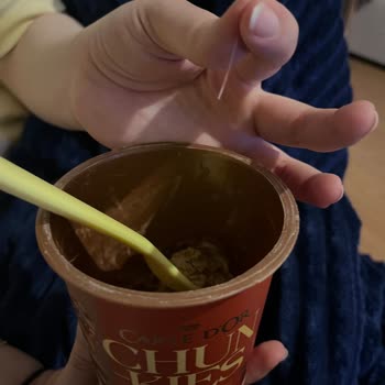 Dondurma İçinde Plastik Parça Buldum Sağlık Endişesi Yaşadım