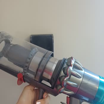 Dyson V15 Detect Süpürge Toz Haznesi Lastik Conta Sorunu Ve Ürün Değişim Talebi