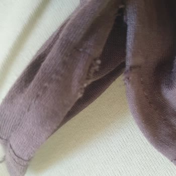 Karaca Giyim'den Aldığım Tişörtte Kısa Sürede Renk Solması Ve Yırtılma Sorunu