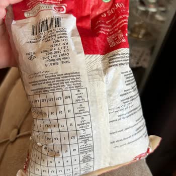 Tat Tane Bulgur Paketinden Taş Ve Küf Çıktı Mağduriyetimin Giderilmesini İstiyorum