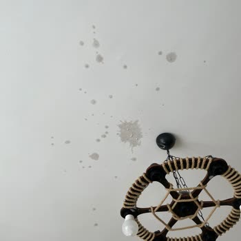 Son Kullanma Tarihi Geçmiş Ürün Patladı, Sağlık Ve Maddi Zarar Endişesi