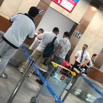 Ajet Personelinin Kaba Tavrı Nedeniyle Ailecek Mağdur Olduk, Babam Uçağa Alınmadı