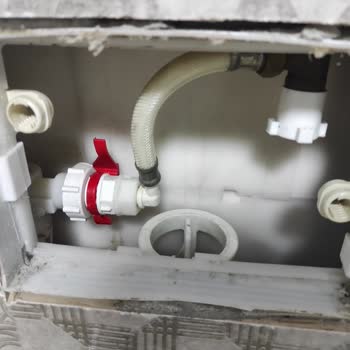 Gömme Rezervuarda Sürekli Su Kaçağı Ve Teknik Destek Talebi