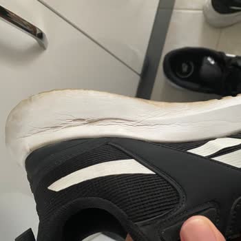 Ayakkabı Kusuru İçin Fiziki İnceleme Yapılmadan Olumsuz Sonuç Verildi