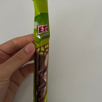 Aldığım Çikolatanın Ambalajı Yanıltıcı Çıktı Ve İçi Küflenmişti