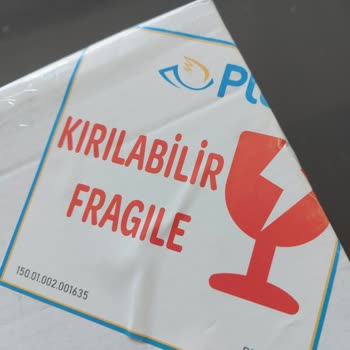 PTT Kargo Kırılabilir Uyarılı Kargom Hasarlı Teslim Edildi!