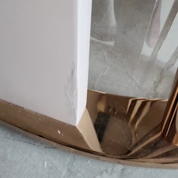 Enza Koltuk Ve Masa Kusurlu Teslim Edildi Müşteri Hizmetleri Çözüm Sunmuyor