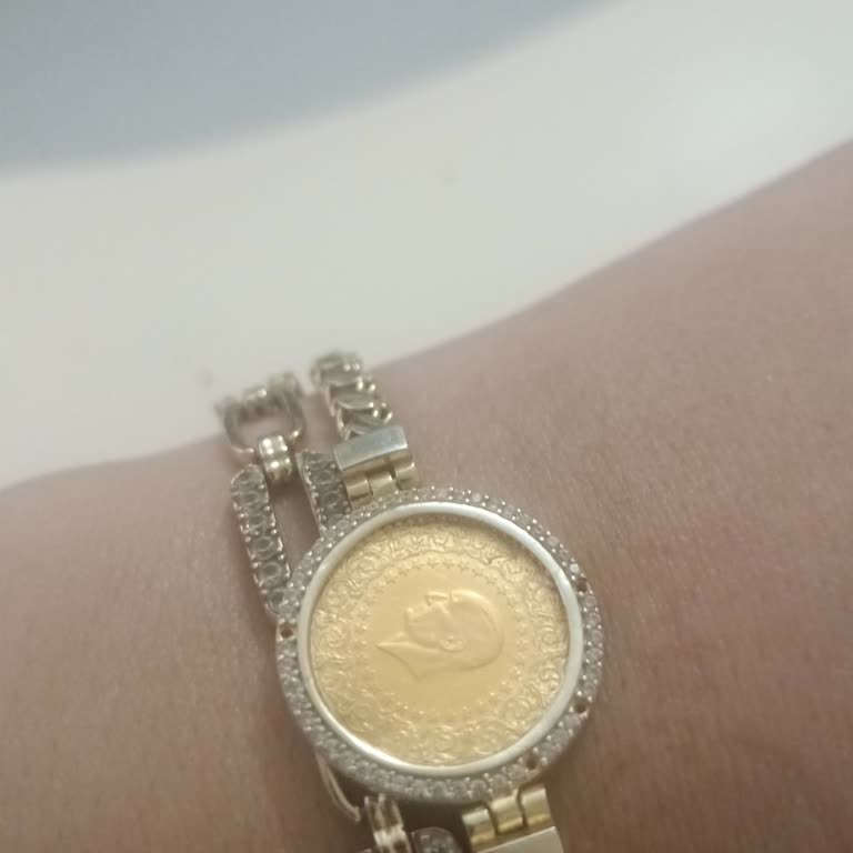 Aldığım Bileklik Defalarca Bozuldu, İade Ve Çözüm Sunulmuyor