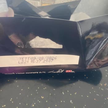 Eti Gıda Son Kullanma Tarihi Geçmemiş Çikolatada Yoğun Küf Tadı Endişesi!