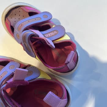 Kısa Sürede Deforme Olan Çocuk Ayakkabısı İçin Vicco'dan Destek Alamıyorum