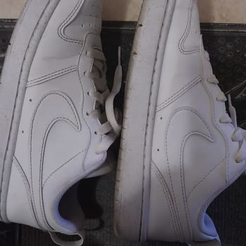 Kısa Sürede Renk Solan Ayakkabı İçin Garantiye Rağmen Çözüm Bulamıyorum