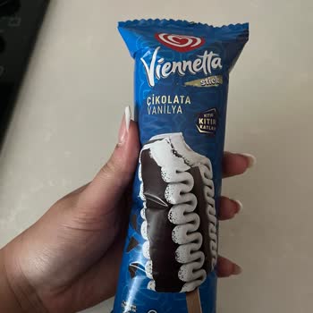 Aldığım Dondurmanın Ambalajı Şişti Tüketemedim Ücret İadesi İstiyorum